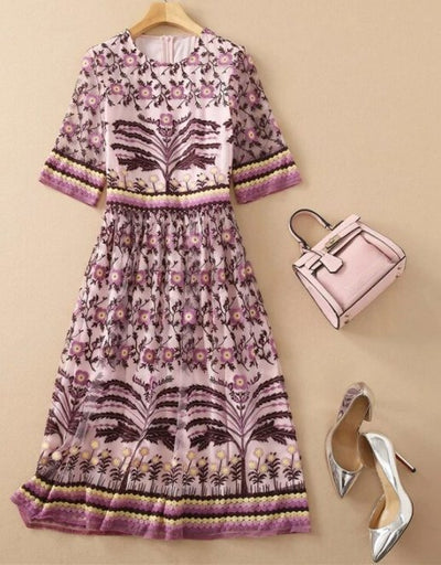 Petite Vintage Šaty Ze 40. Let