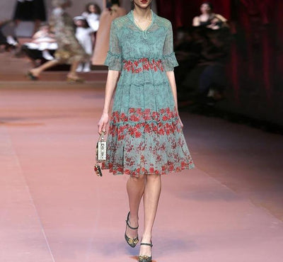 Lehké Šaty 40. Let