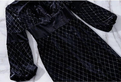 Vintage Šaty Z Černého Zlata