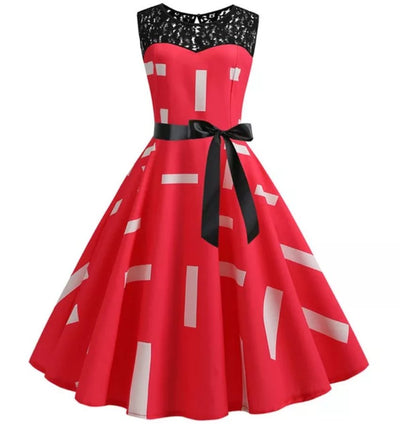 Vintage Trapézové Šaty S Krajkovým Límcem