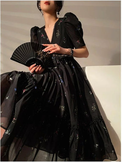 Vintage Černé Šaty S Výstřihem Do V