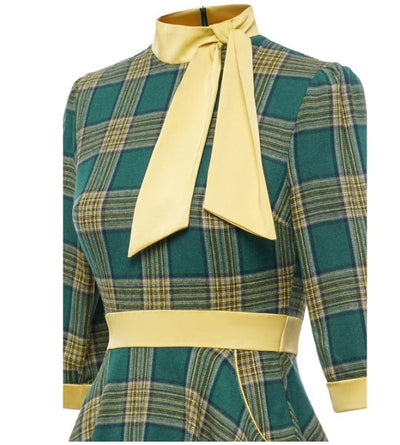 Vintage Šaty Zelené Elegance