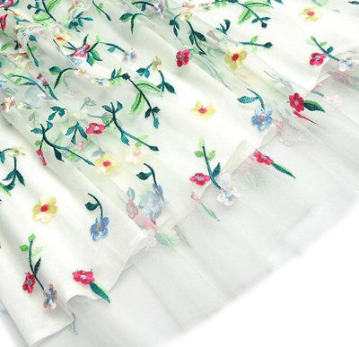 Bílé Moderní Vintage Šaty