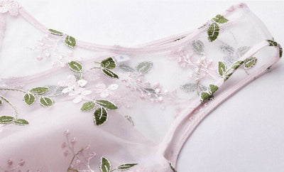 Vintage Vyšívané Šaty S Růží