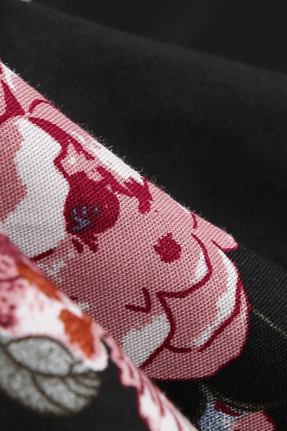 Vintage Černé Šaty S Květinovým Potiskem S Páskem