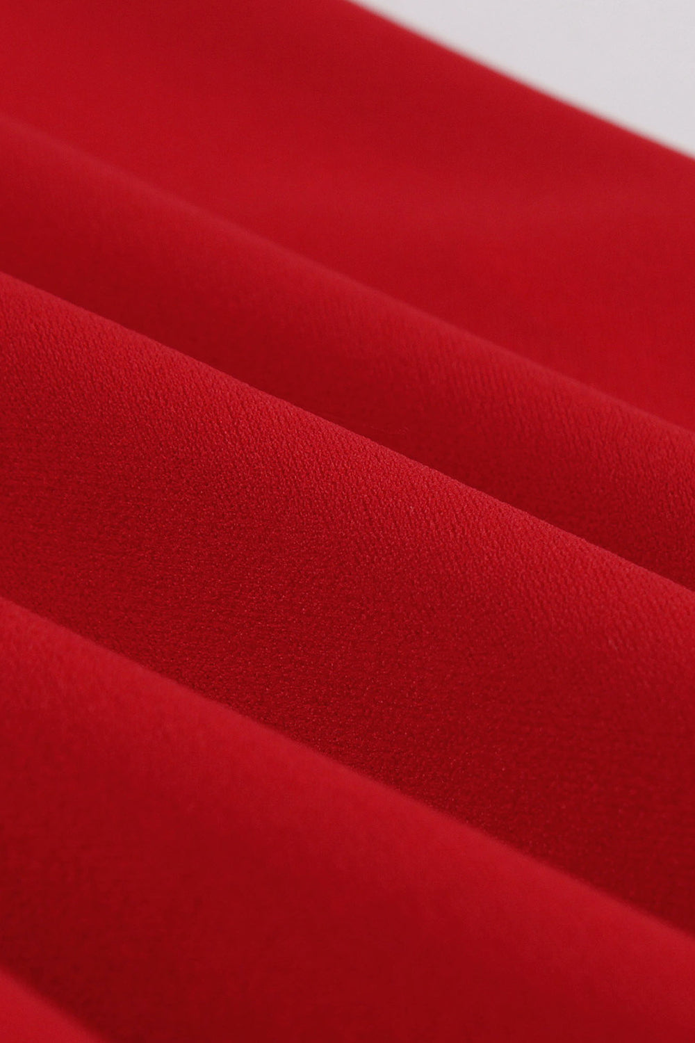 Šaty S Červeným Klopovým Límcem Z 50. Let