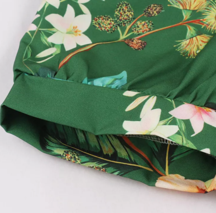 Typické Šaty Z 50. Let