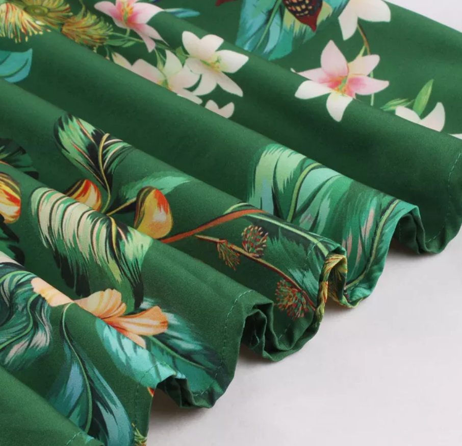 Typické Šaty Z 50. Let