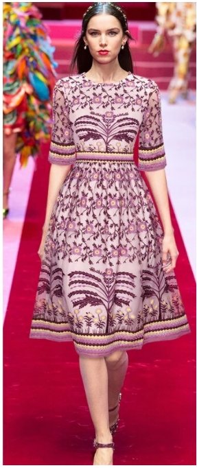 Petite Vintage Šaty Ze 40. Let