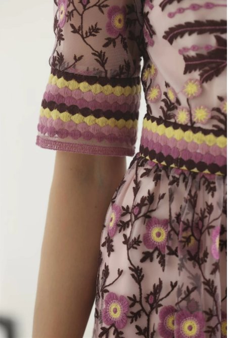 Petite Vintage Šaty Ze 40. Let