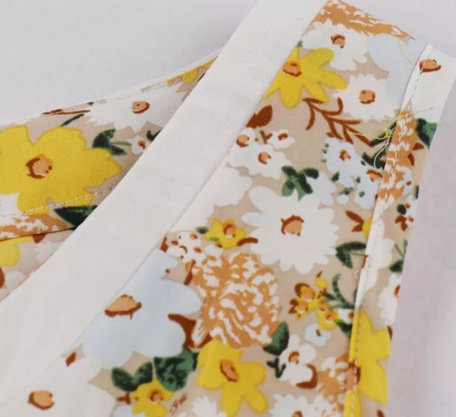 50. Pin Up Šaty Žluté Květy