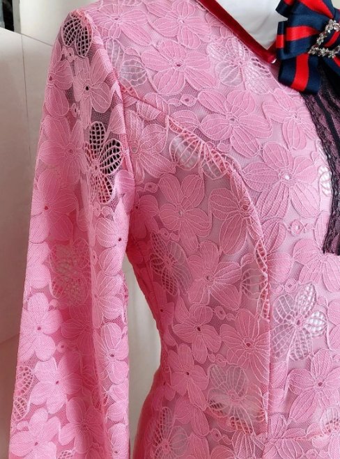 Růžové Šaty 40. Let