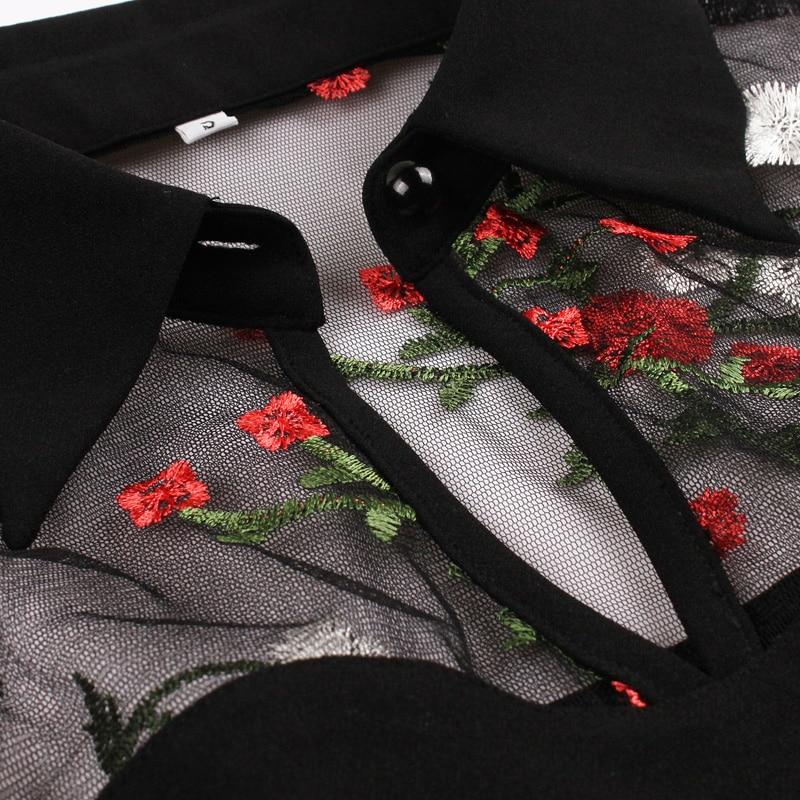 Šaty Ve Stylu 50. Let S Vyšívanými Květinami