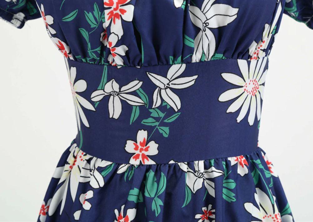 Vintage Venkovské Šaty Z 60. Let