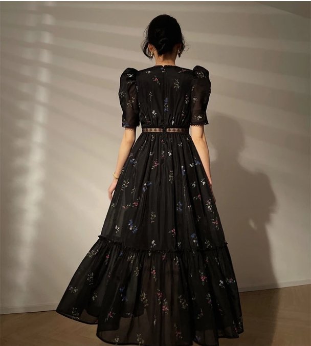 Vintage Černé Šaty S Výstřihem Do V