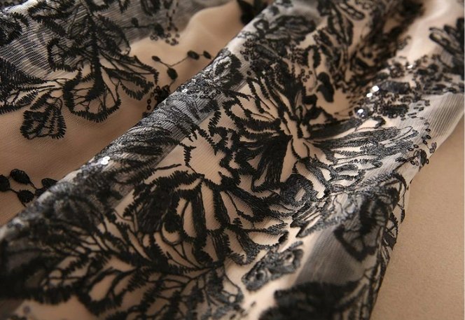 Vintage Krajkové České Šaty