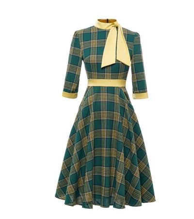 Vintage Šaty Zelené Elegance