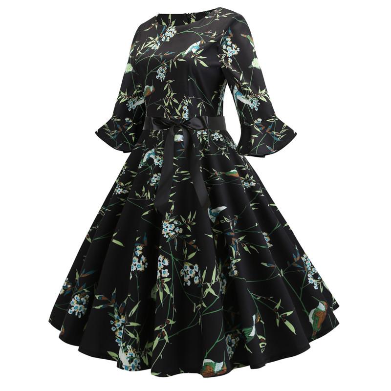 Vintage Černé Zimní Šaty S Květinami